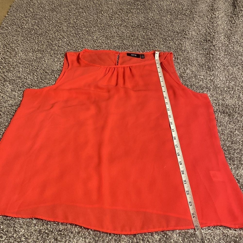 APT 9 Woman’s Tank Blouse. Large - Picture 4 of 7